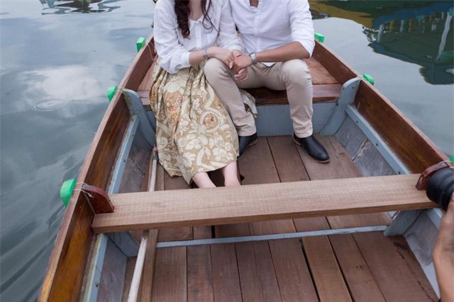 Cô dâu chú rể ở Sài Gòn bị nhiếp ảnh gia thuê người đập phá đám cưới để đòi tiền - Ảnh 4.