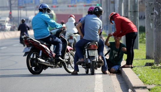 Hành trình “lật mặt” ăn xin đểu