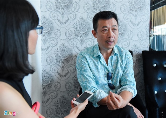 Van Son len tieng ve tin pha san va mau thuan voi Hoai Linh hinh anh 2