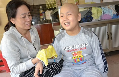 bé Dũng bị ung thư mơ làm CSGT