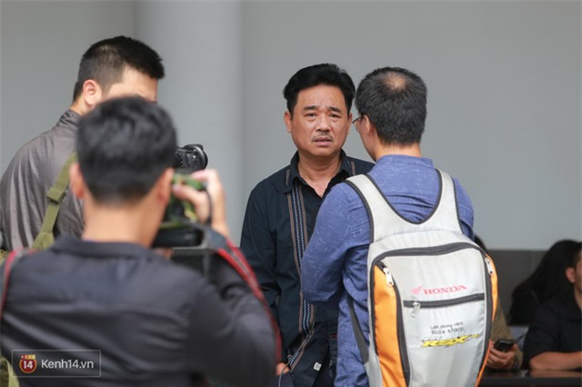 Người thân, đồng nghiệp khóc nấc tiễn đưa NSƯT Phạm Bằng - Ảnh 17.