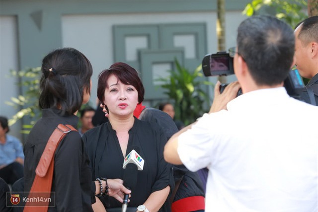 Người thân, đồng nghiệp khóc nấc tiễn đưa NSƯT Phạm Bằng - Ảnh 19.