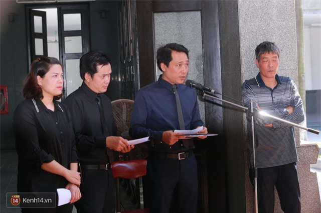 Người thân, đồng nghiệp khóc nấc tiễn đưa NSƯT Phạm Bằng - Ảnh 30.