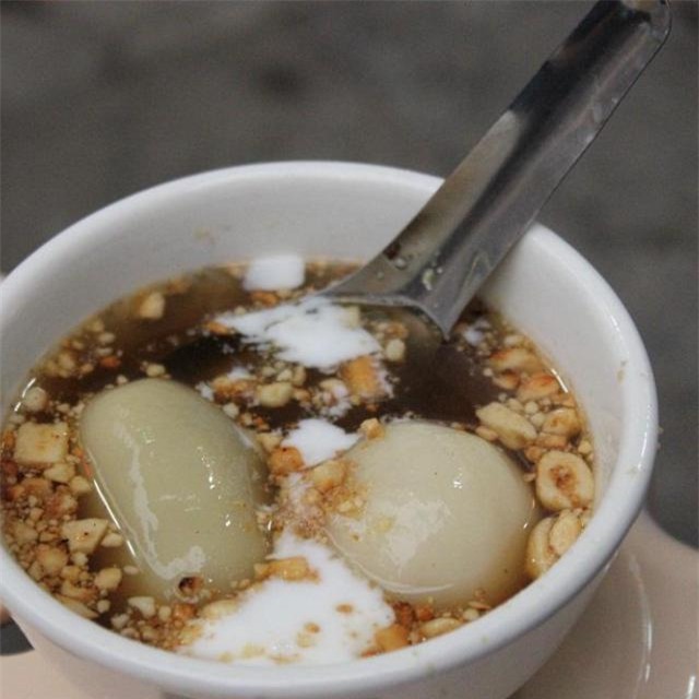 nhung quan banh troi tau ngon o ha noi nhat dinh phai an khi troi lanh hinh anh 3