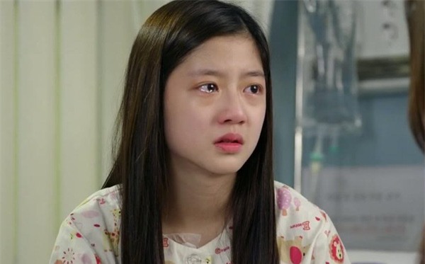 Hóa điên khi phát hiện lý do chồng bỏ ra ngoài để con nhịn đói