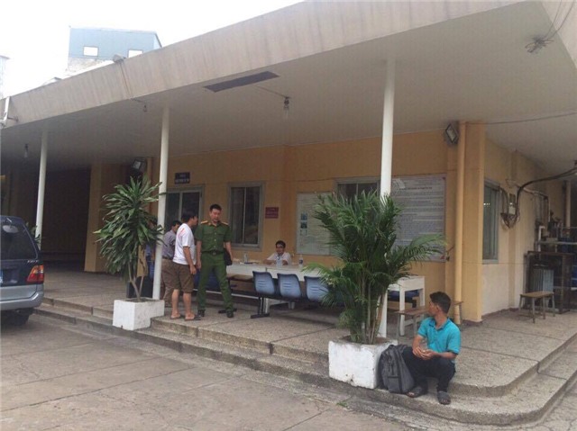 đốt chết cha, ngoại tình, Bình Thuận, can xăng, bỏng nặng