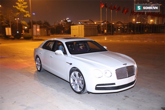 Thiếu gia Phan Thành bị bắt gặp chở hot girl Salim trên xe riêng - Ảnh 1.