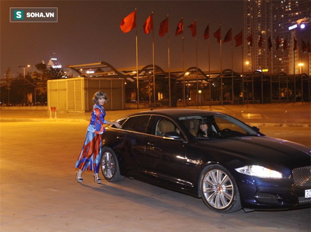 Thiếu gia Phan Thành bị bắt gặp chở hot girl Salim trên xe riêng - Ảnh 12.