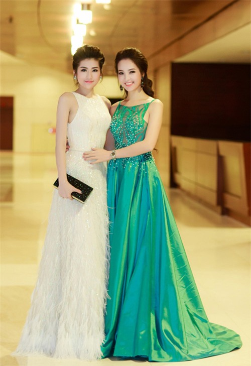 tu-anh-deo-nhan-kim-cuong-1-6-ty-du-tiec-6