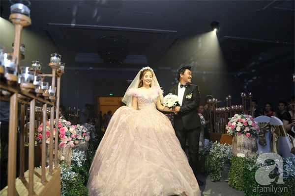Đám cưới diễn viên Khánh Hiền - James Ngô