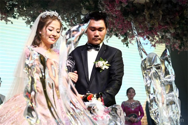 Đám cưới diễn viên Khánh Hiền - James Ngô