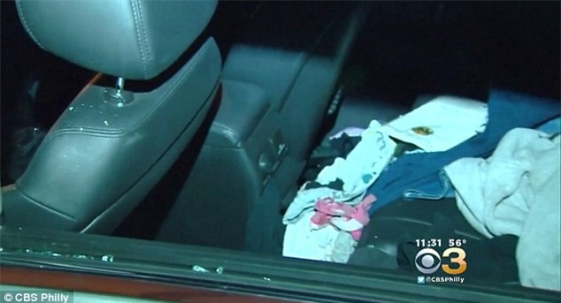 sat bau cu, nhan vien cua ba clinton bi lay mat laptop hinh anh 1