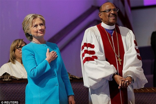 sat bau cu, nhan vien cua ba clinton bi lay mat laptop hinh anh 3