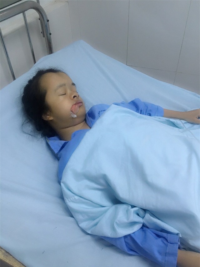 loi keu cuu cua co be 14 nam chua thay rang - 1