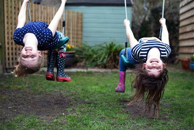 Truong cho hoc sinh doc truyen tranh thay lam bai tap hinh anh 1