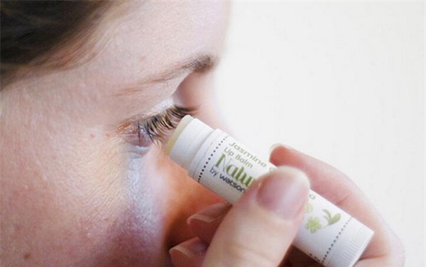 Cu boi son duong moi len long mi va mai toc roi ban se hieu va nghien luon day