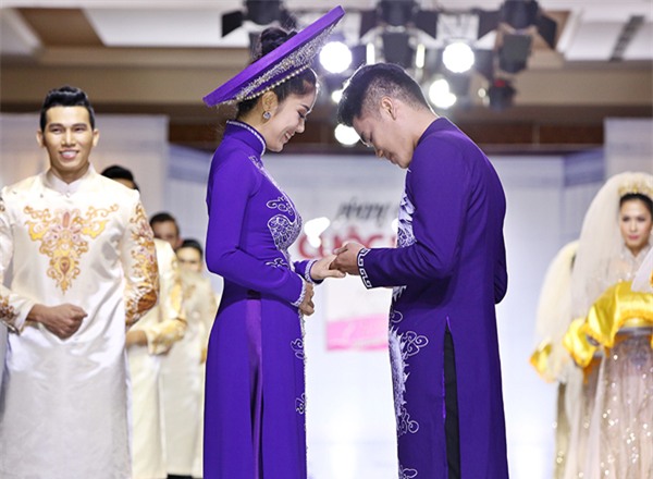 le-phuong-va-chong-sap-cuoi-khoa-moi-tren-san-dien-3