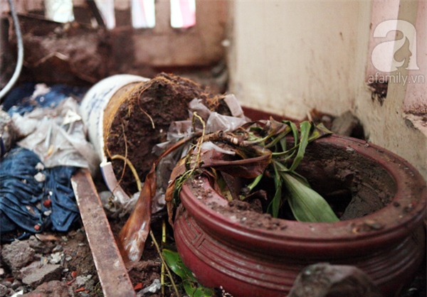 phá dỡ nhà bị nghiêng