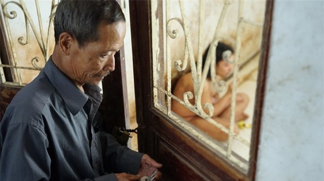 Noi long nguoi cha nhot con trong nha gan 20 nam giua thu do hinh anh 2