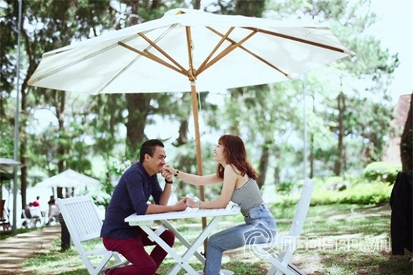 Bạn trai MC VTV Hoàng Linh 0