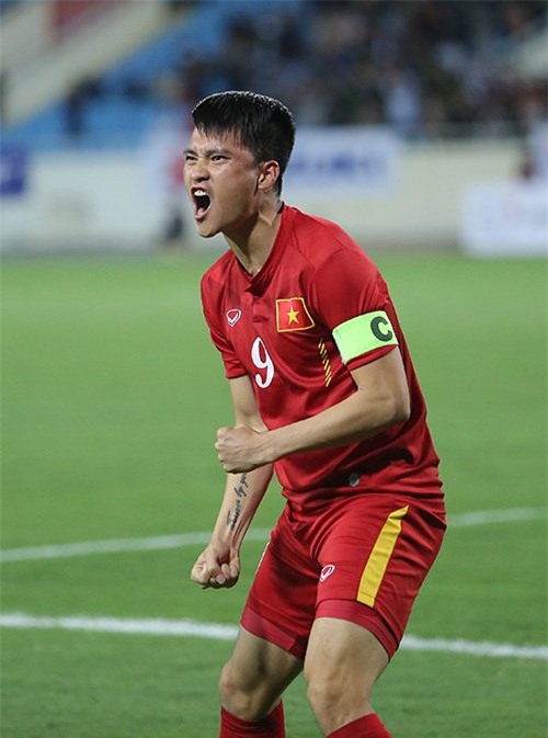 Lê Công Vinh, ĐTVN, HLV Hữu Thắng, AFF Cup 2016