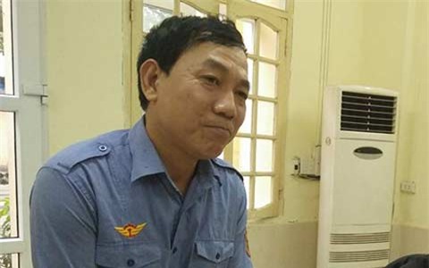 Giây phút người lái đứng hình nhìn anh trai bị tàu hỏa cán qua - Ảnh 1.