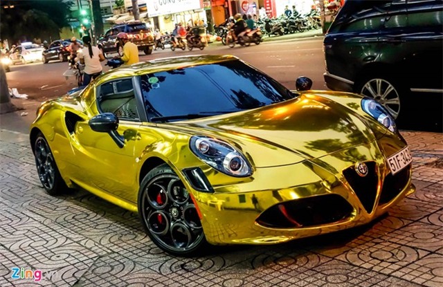 Alfa Romeo 4C Sai Gon ma vang phong cach dan choi Dubai hinh anh 2