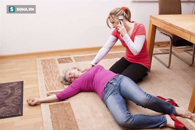 Bác sĩ cảnh báo những dấu hiệu phải đến viện ngay: Chậm 30 phút có thể không kịp cứu! - Ảnh 1.