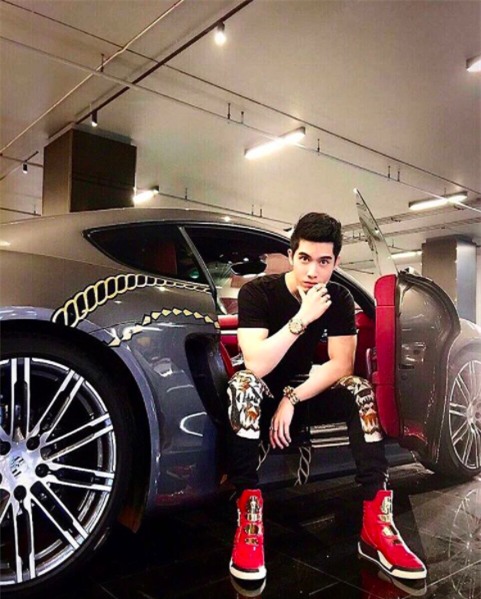 Đi xe dát vàng, lại còn dát toàn hàng hiệu: Thiếu gia thì phải như anh! - Ảnh 6.