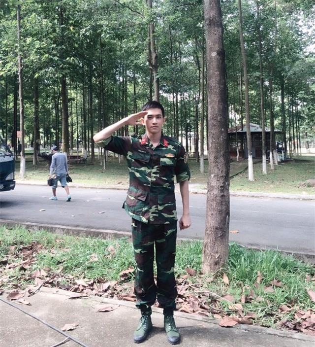 phuong trinh la loi, goi cam ben 5 "nguoi tinh" man anh cuc dien trai hinh anh 3