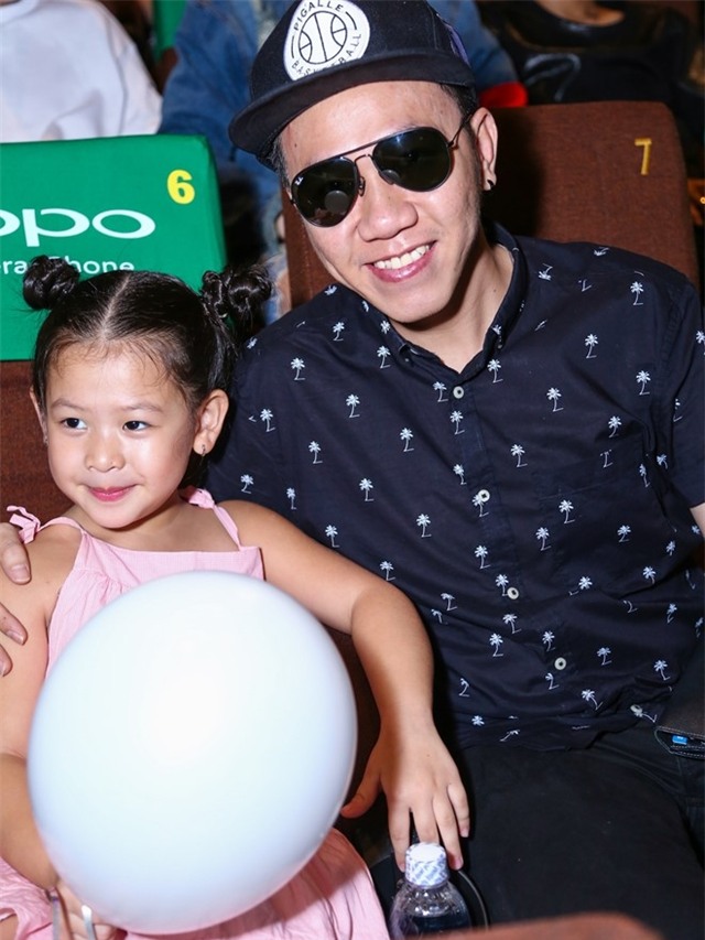 Hoang Ton xuat hien sau khi thua nhan 'dao keo' bi hong hinh anh 7