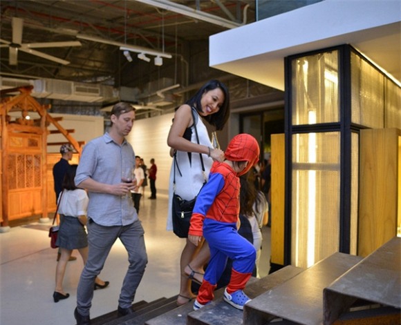 Chuyện tình yêu muôn màu của các BTV truyền hình 0