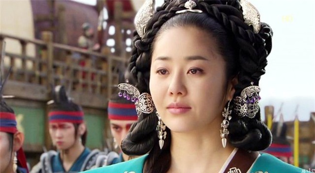 Bi kịch nỗi sầu nhung lụa của nàng Á hậu lấy chồng đại gia - Ảnh 5.