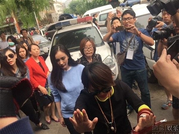 duong-mich-luu-khai-uy23