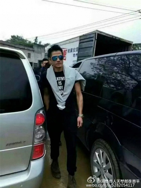 Lâm Chí Dĩnh đến Việt Nam 3