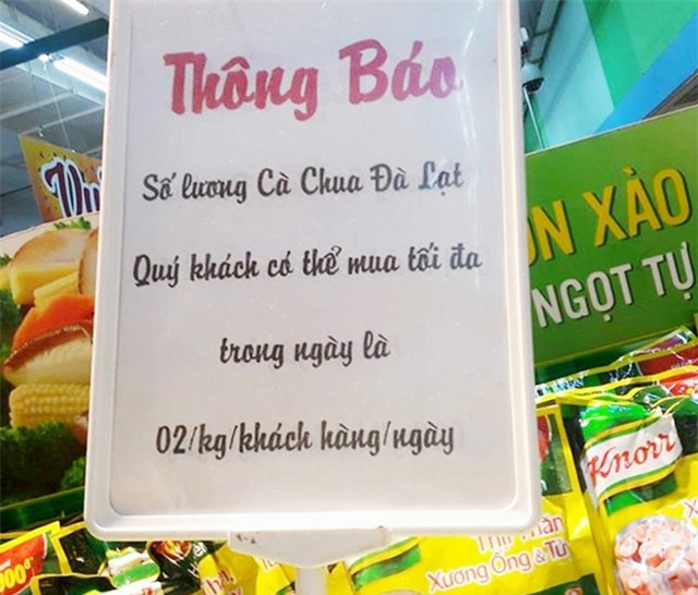 Siêu thị kêu gọi khách hàng chỉ mua 2 kg cà chua một ngày - Ảnh 2.
