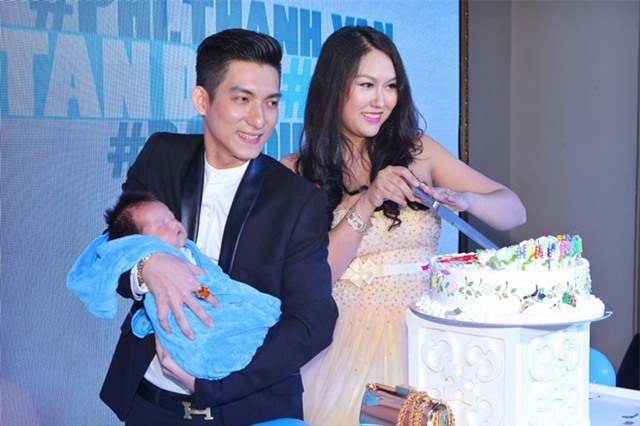 Phi Thanh Van nam vien 7 ngay vi bi hon me, dot quy hinh anh 2