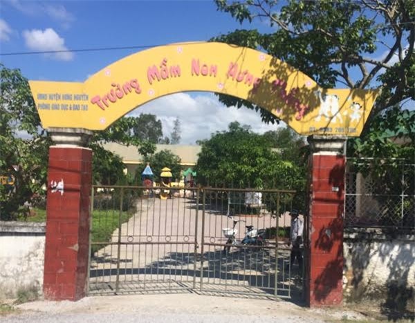 Cả trăm phụ huynh cho trẻ nghỉ học vì hiệu trưởng chưa bị kỷ luật