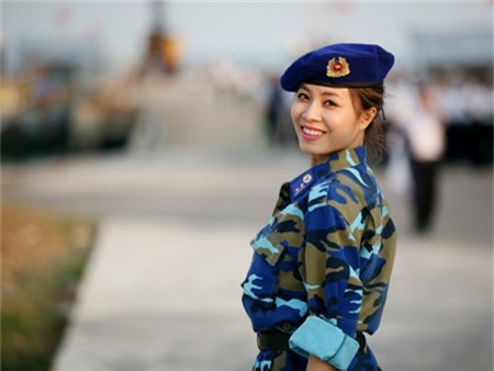 Nhìn lại cuộc tình đẹp đã qua của MC