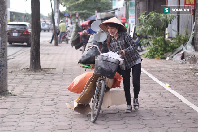 Cô bé đồng nát và những lời trách móc, dè bỉu khi cố gắng tới trường học - Ảnh 3.
