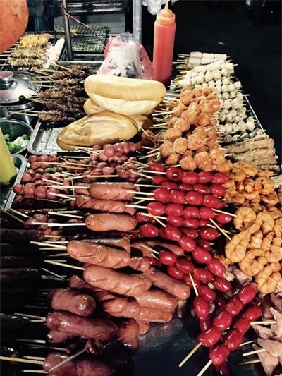 Ngày bán 1.000 xiên nướng, chị xe đẩy thu 150 triệu/tháng