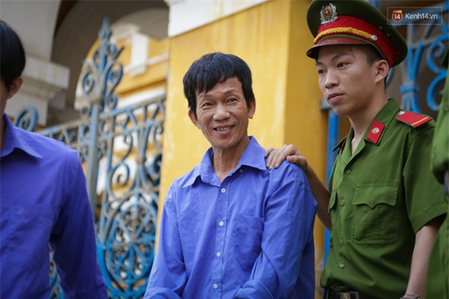 Vụ cha chém chết con rể: Có hay không việc nạn nhân đánh đập vợ vì nghi ngoại tình? - Ảnh 5.