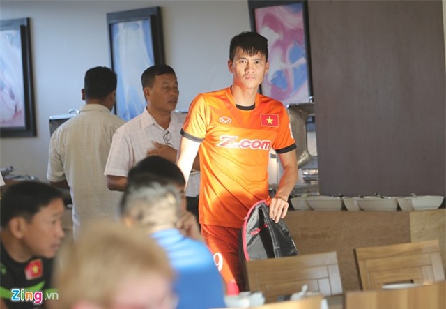 Cong Vinh, Cong Phuong an sang muon sau buoi tap the luc hinh anh 2