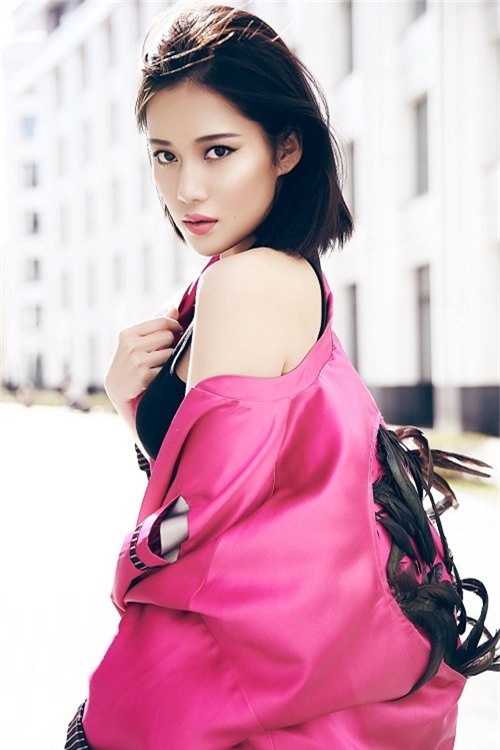 ban gai tin don milan pham sexy the, sao tien dat chua thua nhan? hinh anh 8