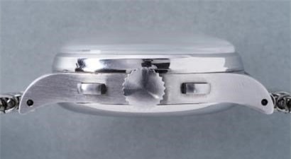 Cận cảnh chiếc đồng hồ đắt nhất thế giới, giá 245 tỉ đồng