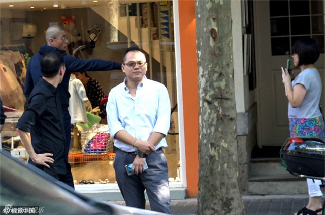 Hoắc Kiến Hoa nổi giận, quát tháo phóng viên giữa phố: Các người đã chụp đủ chưa? - Ảnh 5.