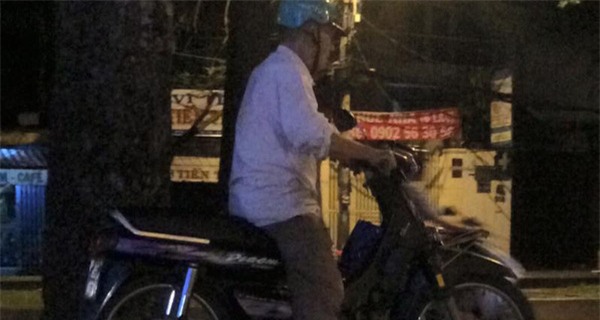 Câu chuyện buồn thời công nghệ: Bác tài xế già cả ngày không chạy được một cuốc xe ôm...