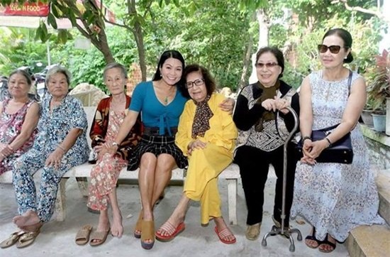 20161114101438-1411ngochuyen15-ngoisao.vn-w550-h362 0