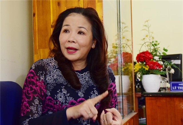 Gặp cô hiệu trưởng được học sinh dặn “ngoan, đừng khóc”