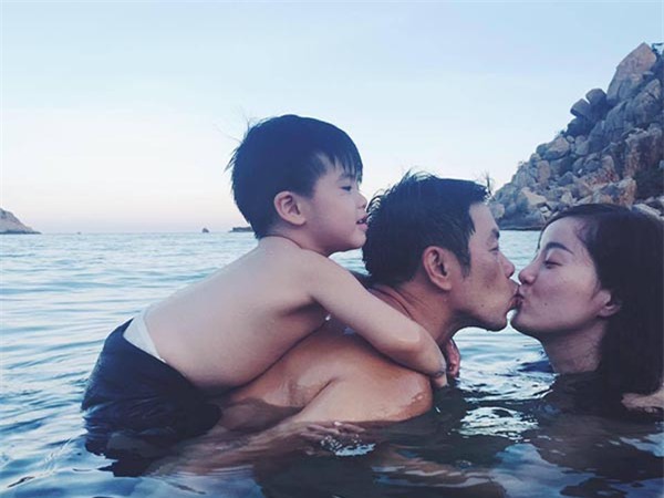 Chân dung vợ xinh đẹp kém 11 tuổi của diễn viên Thái Hòa - Ảnh 10.